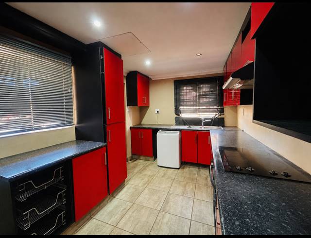 3 BEDROOM HOUSE FOR SALE IN SEBOKENG ZONE 14